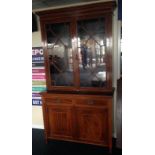 Good quality Edwardian inlaid mahogany glazed bookcase