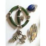 Jewellery to include jade/silver, lapis lazuli, silver fish brooch and Georg Jensen earrings.