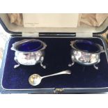 Boxed pair of silver salts and spoons Birmingham 1914.