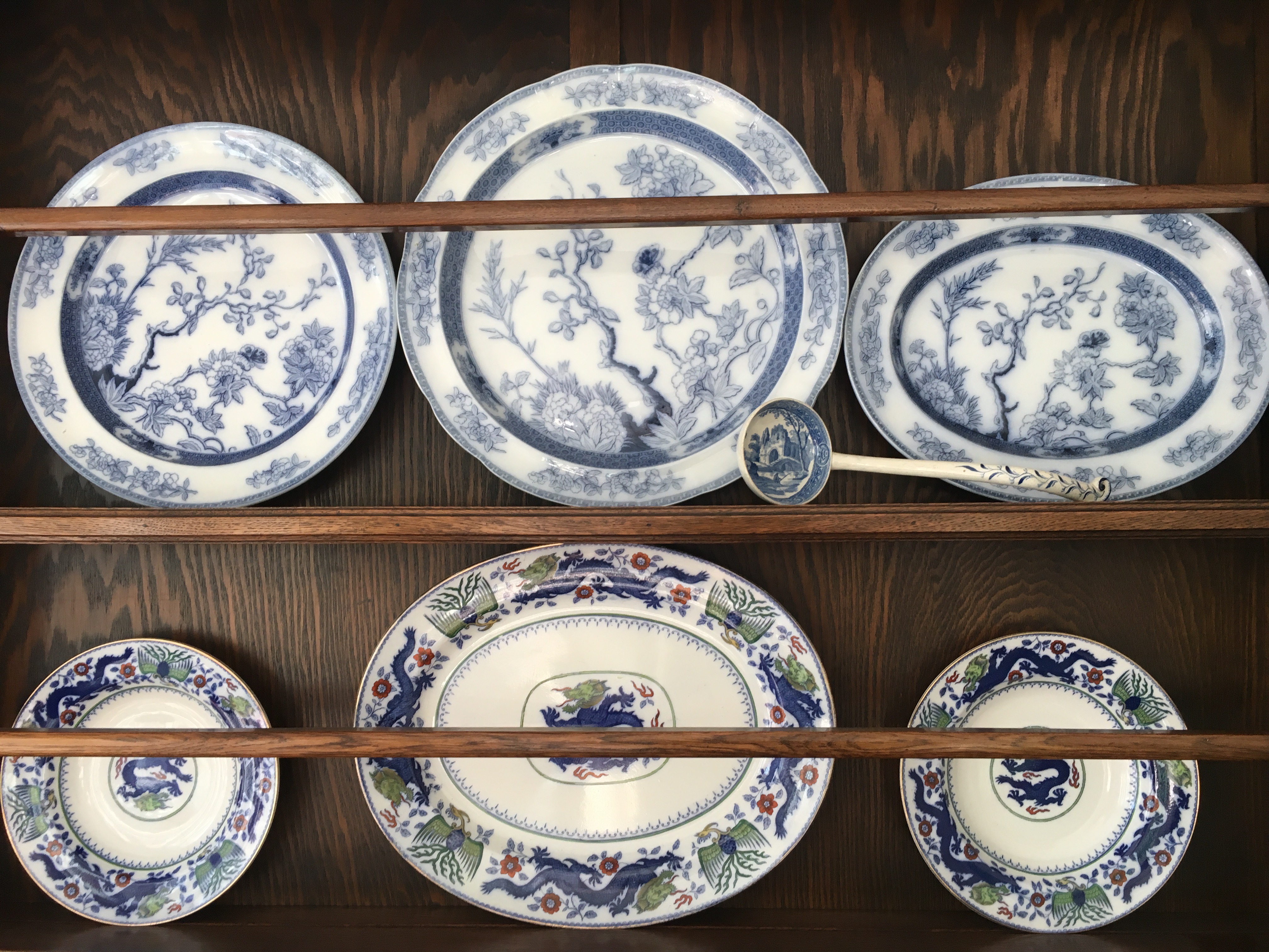 Six plates Copeland and Minton and blue and white ladle.