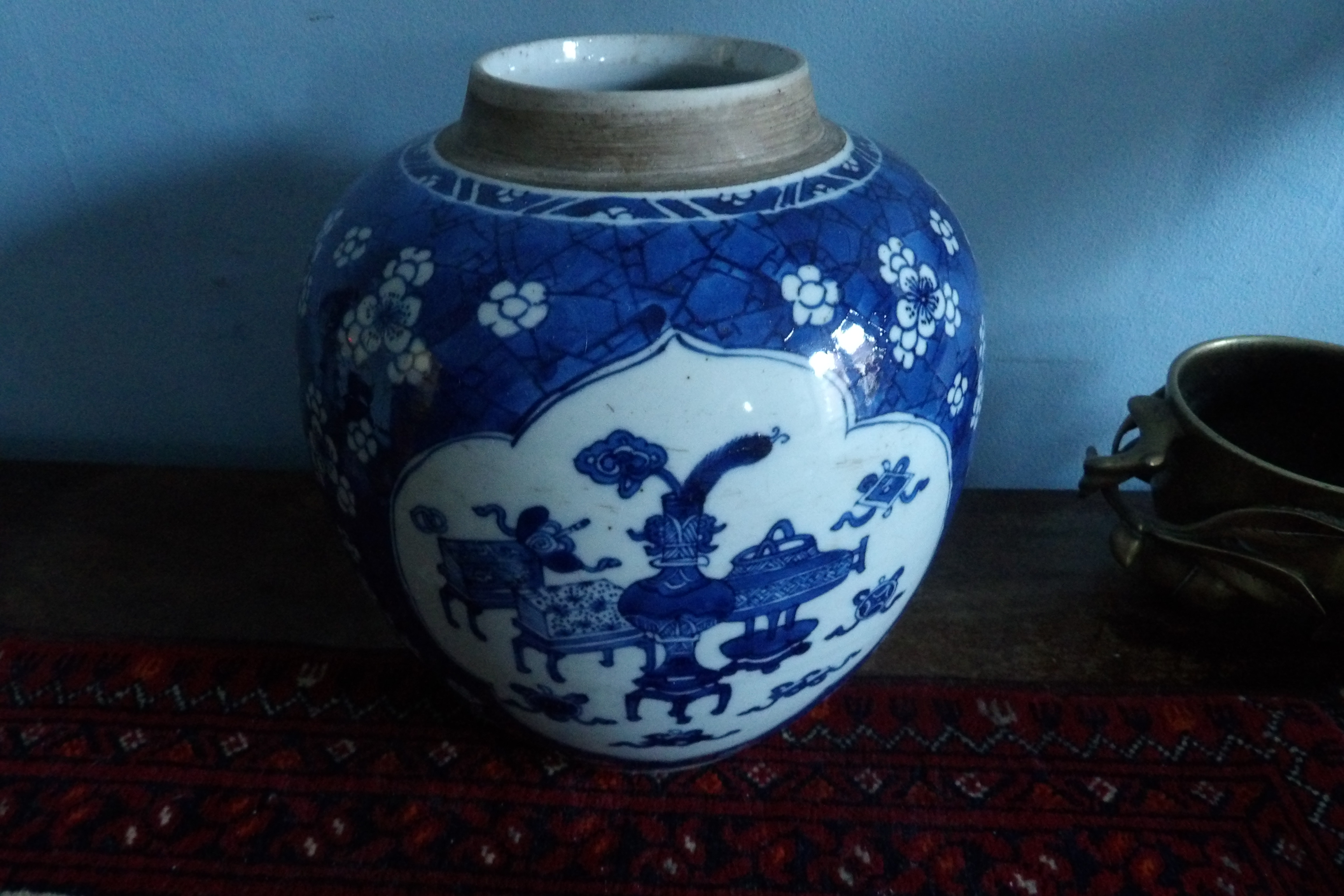 Chinese porcelain ginger jar with carved hardwood lid and base 25.5 cm high