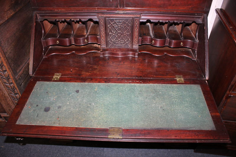 A George III mahogany bureau bookcase, with pierced swan neck surmount (a/f), above glazed panel - Image 2 of 2