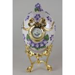 A Franklin Mint House of Fabergé violets in the snow Fabergé egg clock in box with certificate