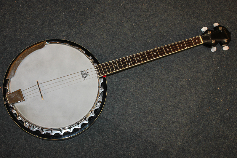 A Tanglewood four string banjo, 85cm