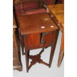 19th cent. Mahogany pot cupboard.