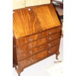 20th cent. Mahogany bureau, 2 over 3 drawers, drop flap with fitted interior.