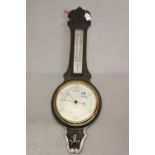 Early 20th cent. Banjo aneroid barometer by Allen, Market Harborough. Oak frame.