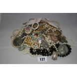 Costume jewellery: Brooches, earrings including Coro, filigree work, paste and enamel, marcasite,