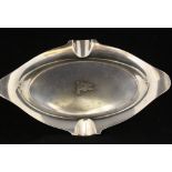 WHITE STAR LINE: Elkington plate First Class oval ashtray, burgee to centre. 7½ins.