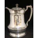 WHITE STAR LINE: Superb Elkington plate First Class one gallon hot water jug. 12ins.