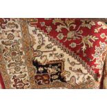 @21st cent. Rugs: Red ground Heriz rug 1.90m. x 1.40m.