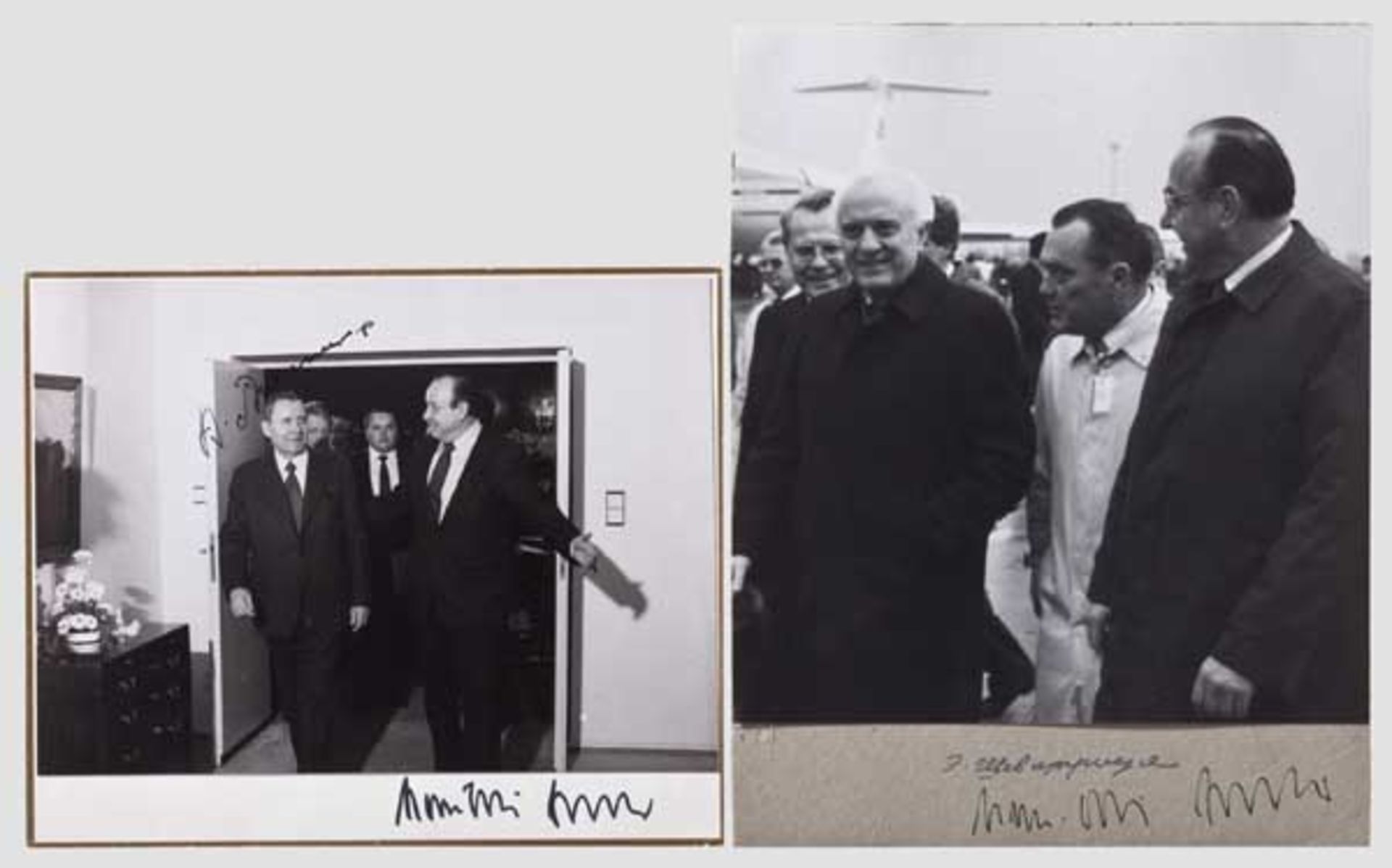 Hans-Dietrich Genscher - zwei signierte Fotos mit Andrei Gromyko und Eduard Schewardnadse Genscher