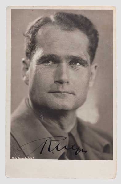 Rudolf Heß - signiertes Portraitfoto Heß in Parteiuniform, eigenhändige Unterschrift in dicker Tinte
