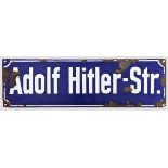 Emailleschild "Adolf Hitler-Str." Leicht konvexes Schild aus Eisenblech, mehrfarbig emailliert, vier