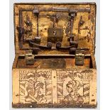 Miniaturkästchen, Umkreis Michael Mann, Nürnberg um 1600 Rechteckiger Korpus aus feuervergoldetem
