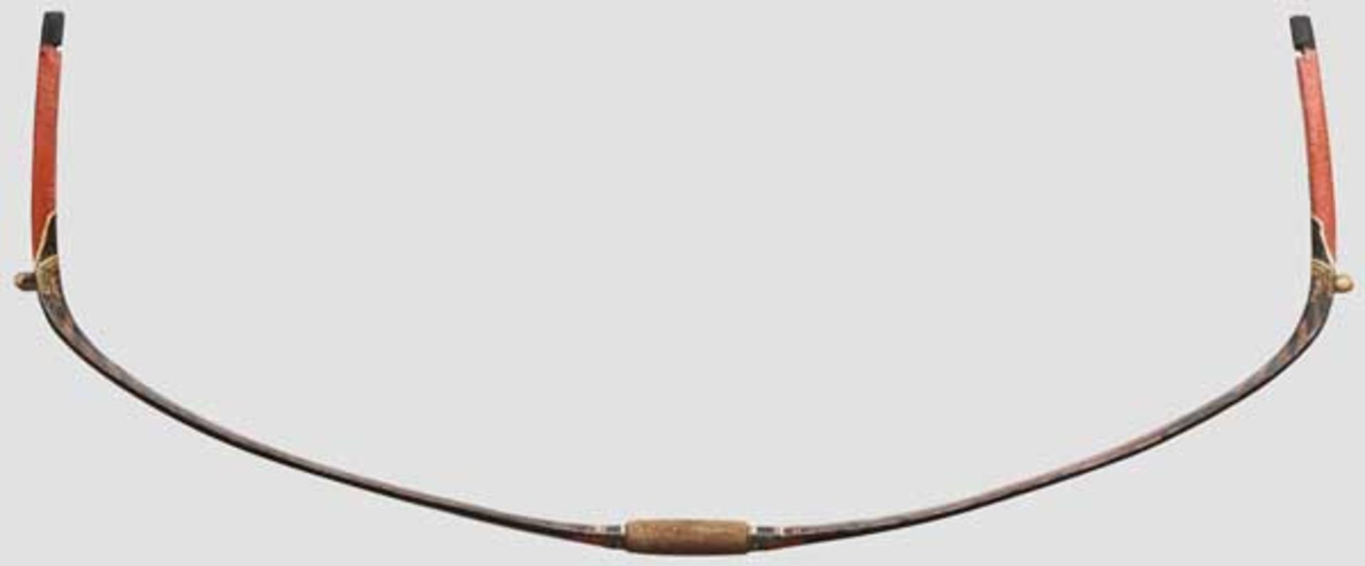 Kompositbogen im Mandschu-Stil China, 19. Jhdt. Reflex gekrümmte Wurfarme aus Horn, Bambus und