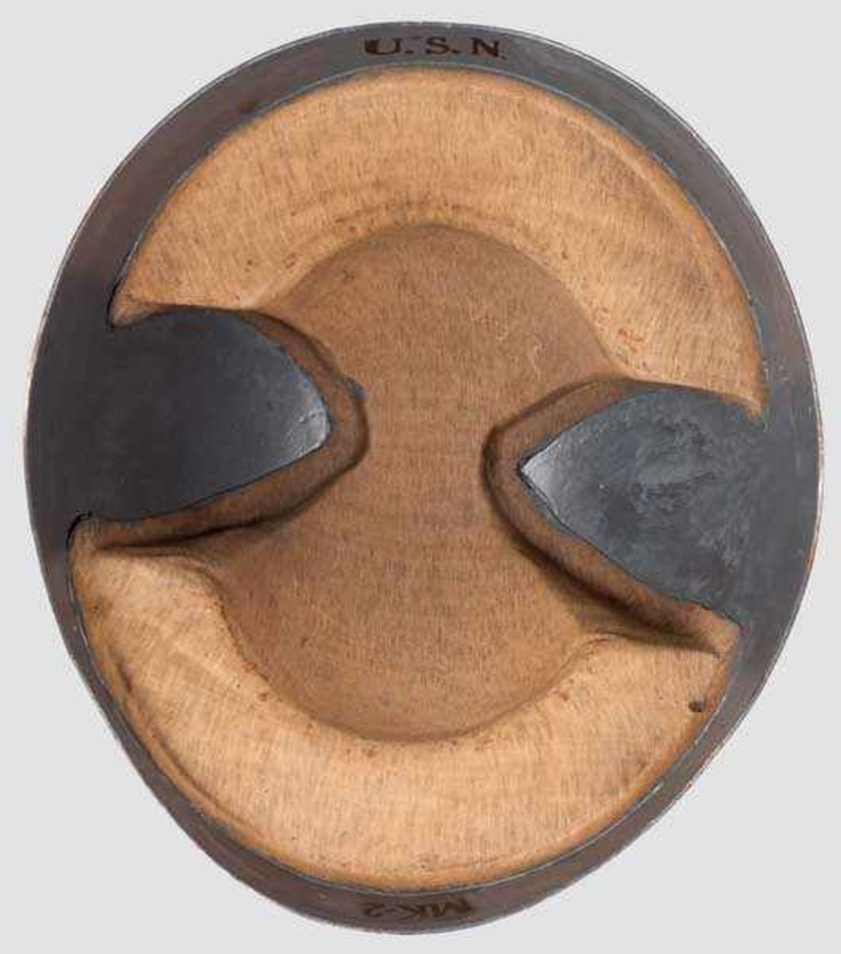 Helm MK-2 der U.S. Navy Helmglocke aus nichtmagnetischem Metall (leichte Dellen), Oberfläche in - Bild 2 aus 2