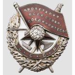 Rotbannerorden, Sowjetunion ab 1935 Silber, teils emailliert, die Vergoldung stark berieben. Rs.