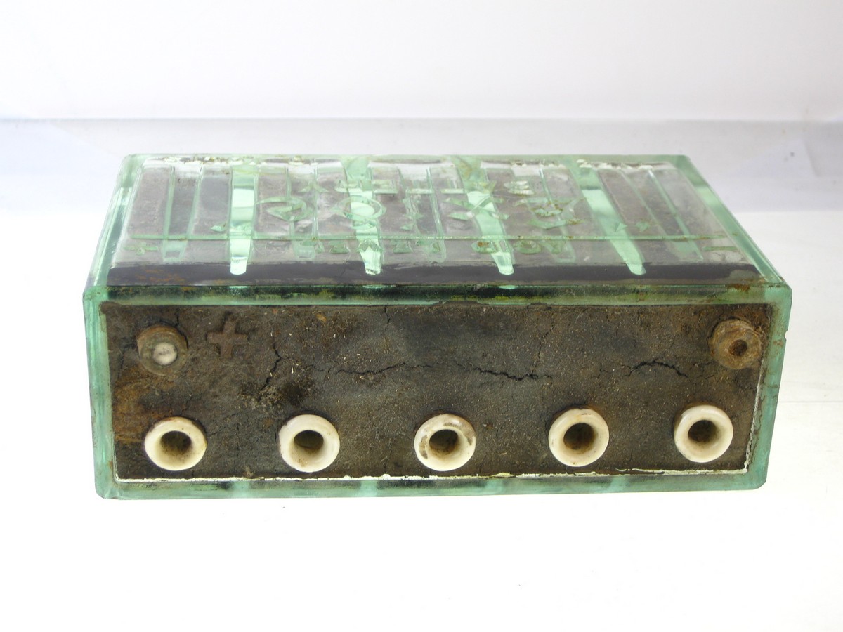 Old Vintage Antique - Exide Battery Glass Accumulator Electrical Interest - Image 2 of 5