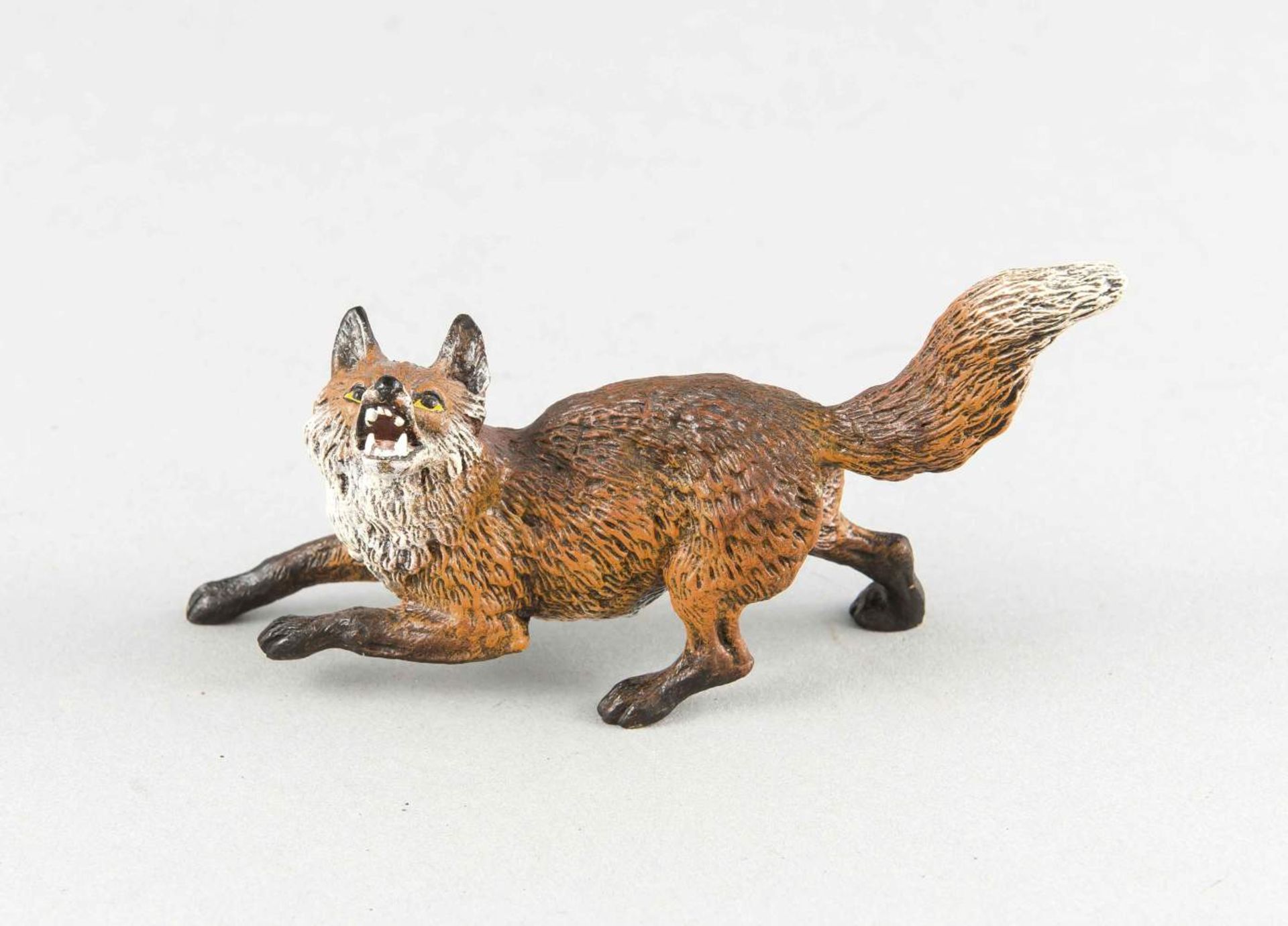 Wiener Bronze in Gestalt eines Fuchses, polychrom bemalte Bronze mit dem VasenmonogrammBergmanns,