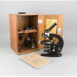 Mikroskop, VEB Carl Zeiss Jena, Metall, partiell schwarz lackiert, num. 355694, in orig.