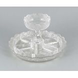 Achtteiliges Kristalltafelset, um 1900, runde Schale mit 6 herausnehmbaren Schälchen,mittig