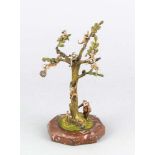 Wiener Bronze: Affenbaum. Polychrom gefasst, Vasenmarke Bergmann mit Zusatz 'geschützt',braune