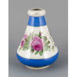 Vase, KPM Berlin, kleine Pfennigmarke 1849-1870, Trichterform, umlaufend polychromeBlumenmalerei,