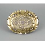 Ovale Münzschale, um 1900, Silber 800/000, Teilvergoldung, Wandung mit geschweiften Zügenund