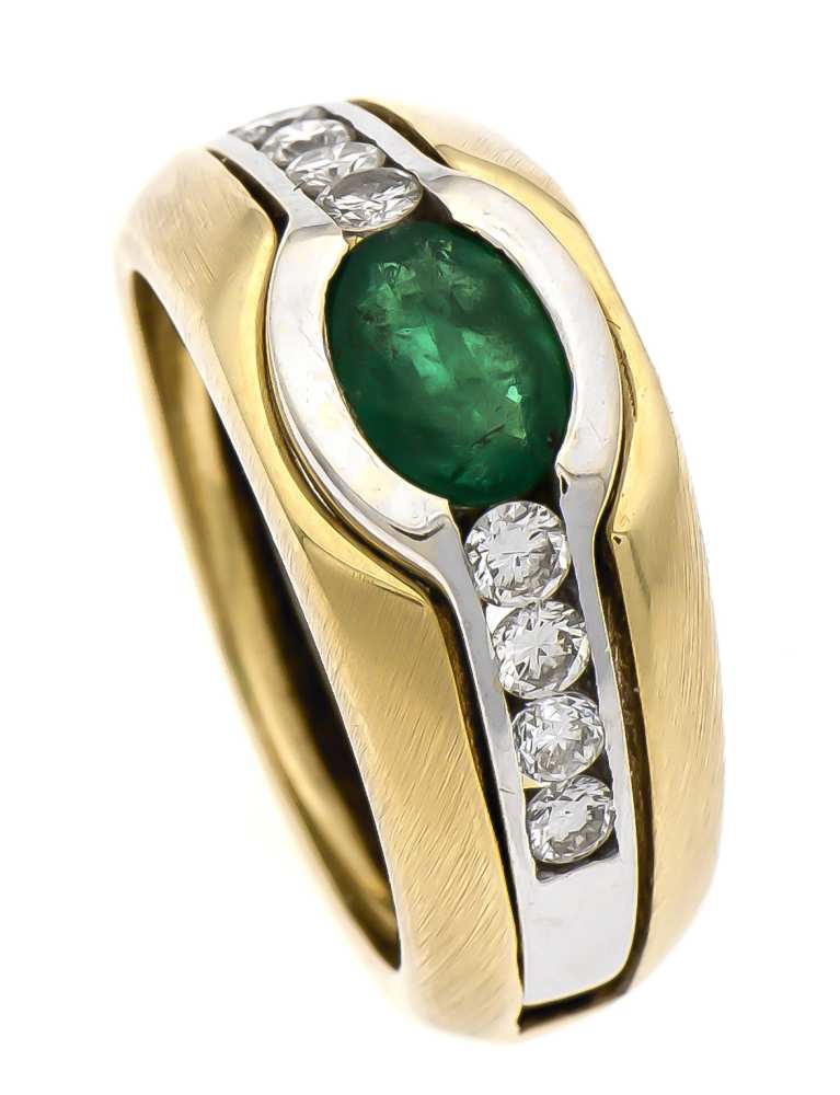 Smaragd-Brillant-Ring GG/WG 750/000 mit einem feinen oval fac. Smaragd 7 x 5 mm in guterFarbe und