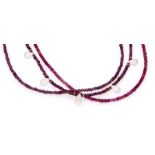 Multicolor-Collier mit Schließe GG 750/000, fac. Pampeln Rosenquarz 9 mm, fac. Amethyst-und