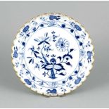 Runde Schale, Meissen, Marke 1850-1886, 1. W., gewellter Rand, Dekor Zwiebelmuster