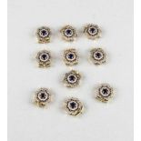 Zehn Perlenkettenschlösser in Blütenform, 20. Jh., Sterlingsilber 925/000, vergoldet,
