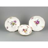 Drei Schalen, Meissen, 18. Jh., 1. W., 2 Schalen, Form Ozier, Marken 1740-1817,