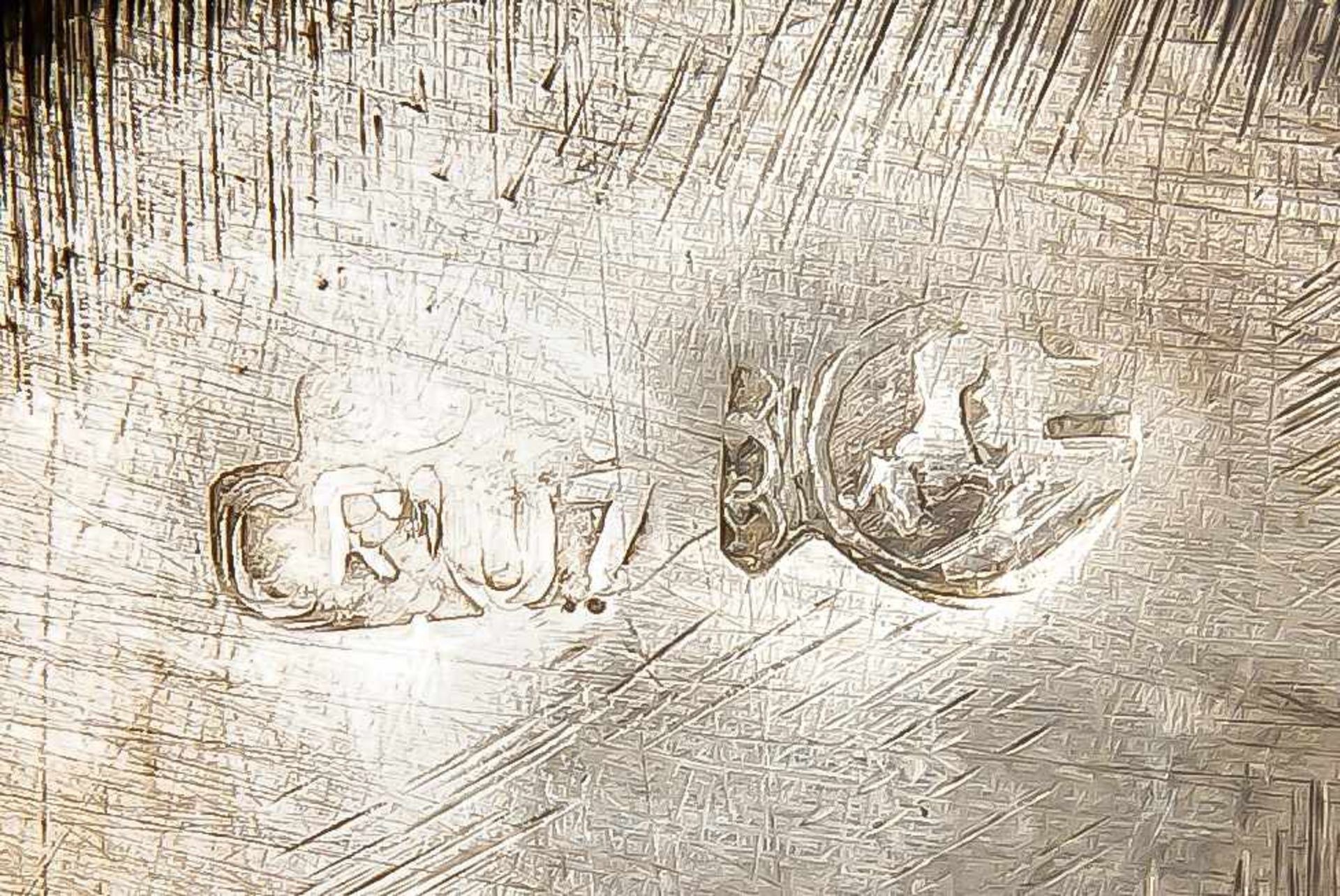 Barockes Kännchen, 18. Jh., Stadtmarke, bez. Cruz, Silber punziert, passig geschweifter, ovaler - Bild 2 aus 2