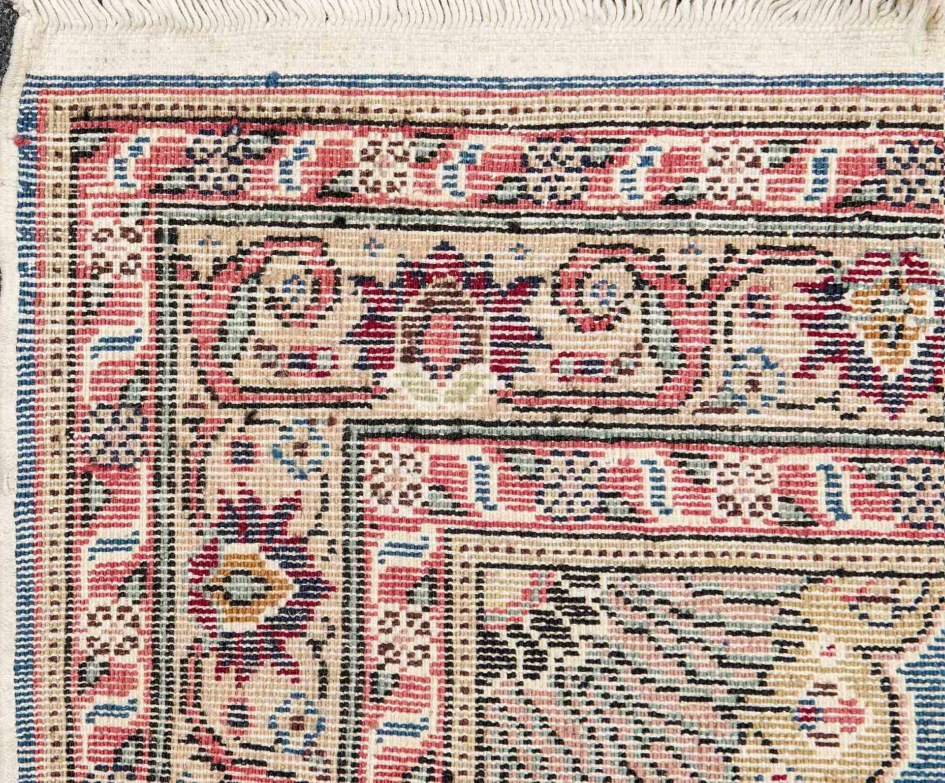 Teppich, ca. 112 x 59 cm - Bild 2 aus 2