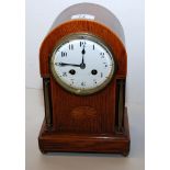 EDWARDIAN ARCHED MANTLE CLOCK WITH STRIKE,