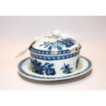 A WORCESTER BLUE AND WHITE CIRCULAR BUTTER TUB, COVER AND STAND,