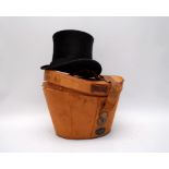 SILK TOP HAT IN A FITTED LEATHER BOX