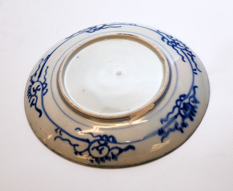 AN 19TH CENTURY IMARI CHARGER 32. - Image 12 of 16