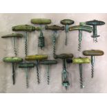 A COLLECTION OF 20 VINTAGE CORK SCREWS