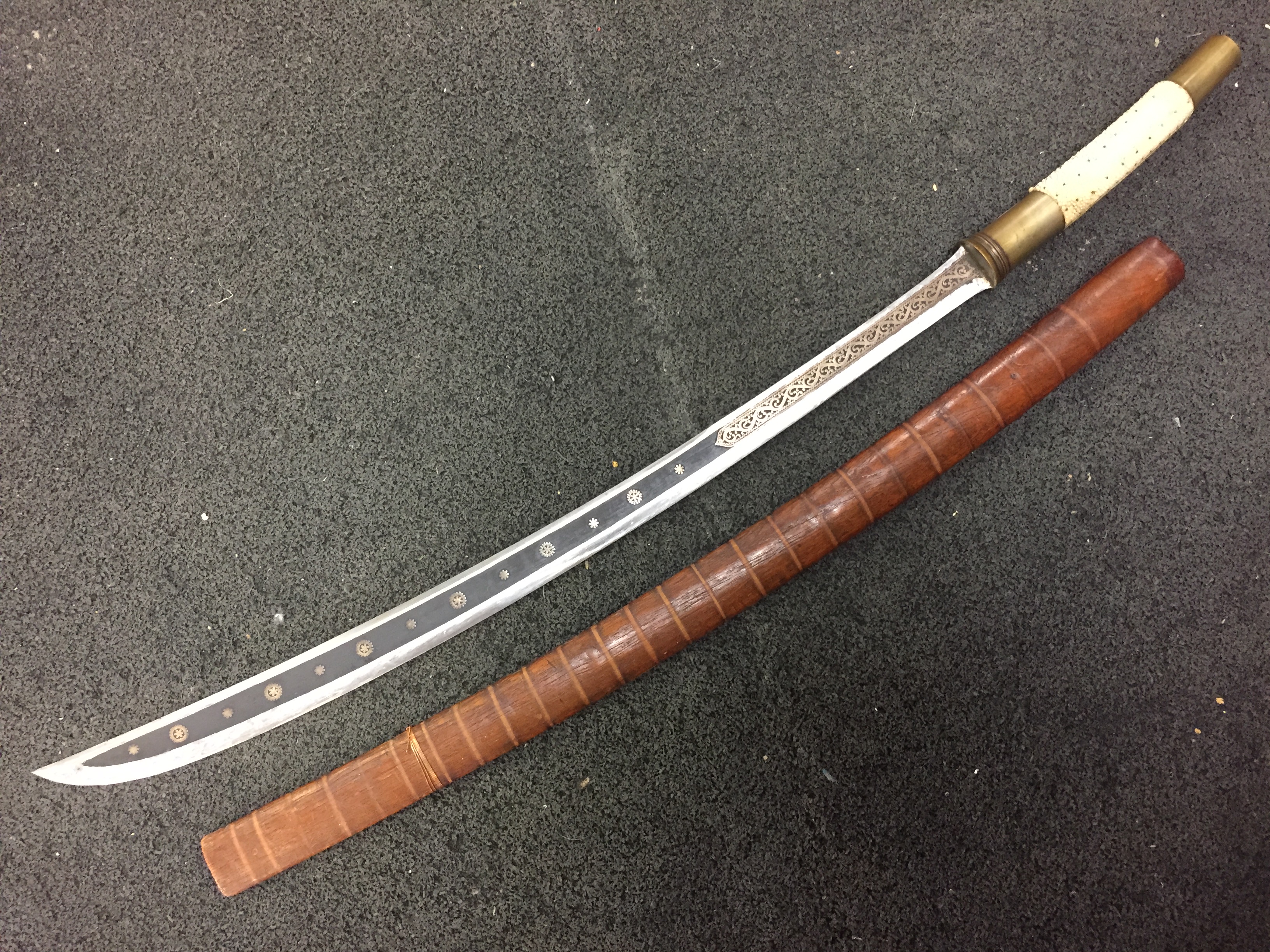 BURMESE DHA SWORD - Image 4 of 9