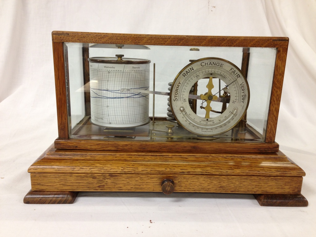 VINTAGE BAROGRAPH IN OAK AND GLASS CASE, 7 DAY MOVEMENT, GRAPH DRUM,