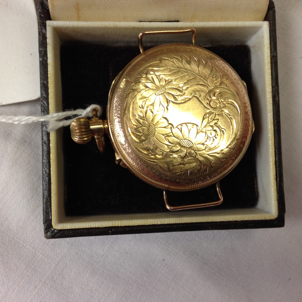 14CT GOLD FOB WATCH (CONVERTS TO WRIST WATCH) WHITE ENAMEL DIAL WITH FLORAL DECORATION AND ROMAN - Image 2 of 4