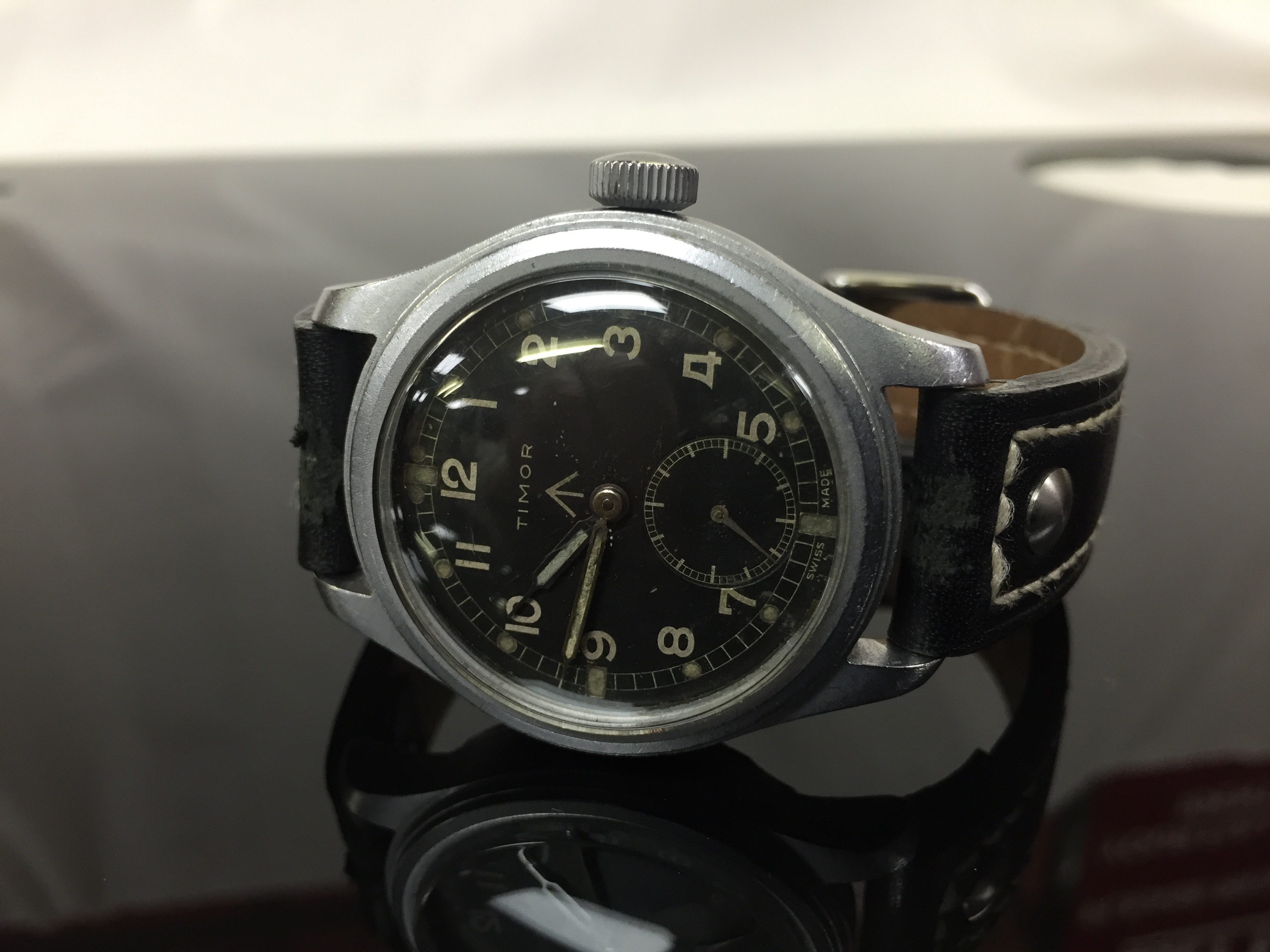 TIMOR WW11 MILITARY WWW WRIST WATCH WITH MANUAL WIND,