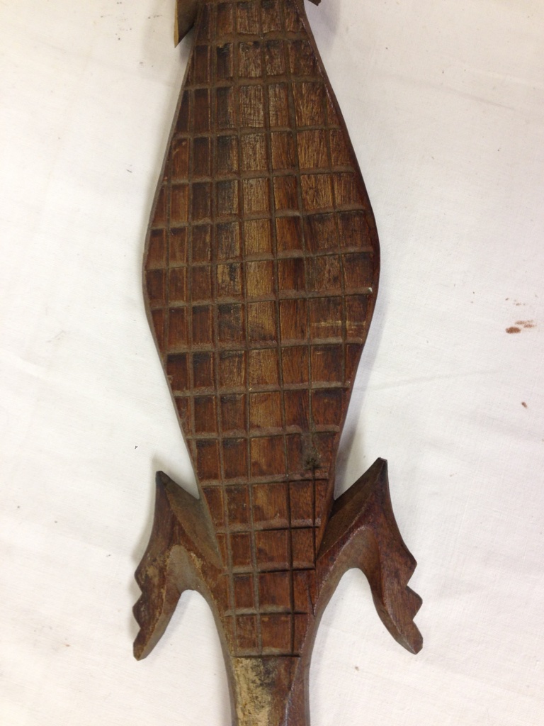 CARVED CROCODILE DESIGN DECORATIVE SPEAR - Image 4 of 6