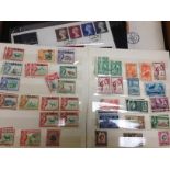 BOX WITH A FAMILY COLLECTION IN EIGHT ALBUMS AND LOOSE, GB, SINGAPORE, MALAYA ETC.