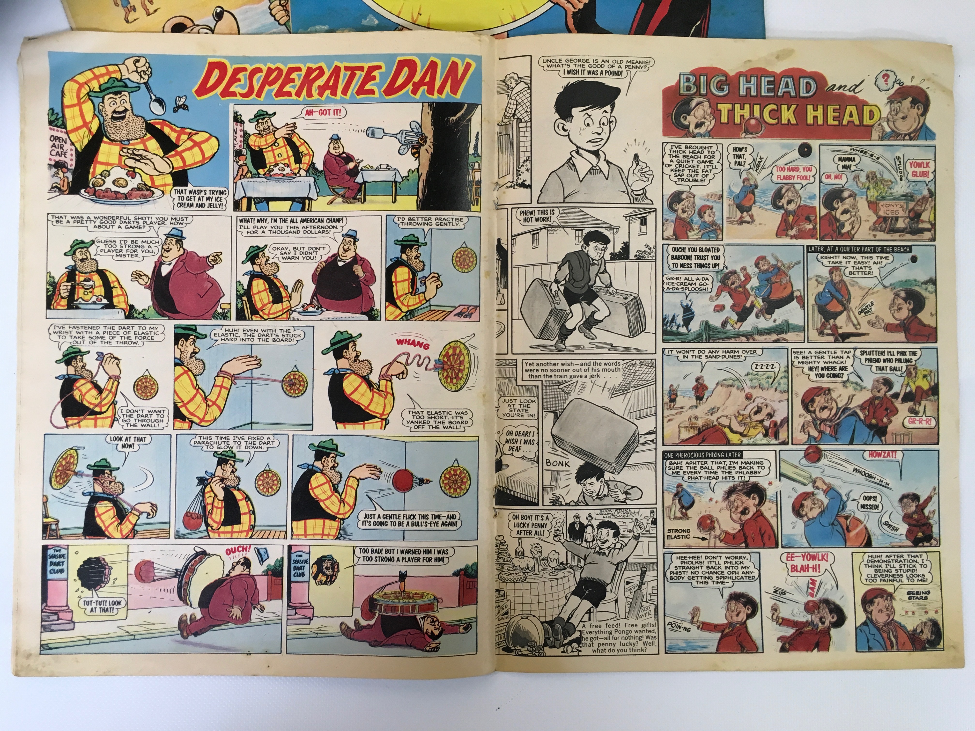 FIVE RARE AND COLLECTABLE 1960'S CHILDREN'S COMICS TO INCLUDE :- THE BEANO SUMMER SPECIAL 1964, - Image 5 of 6