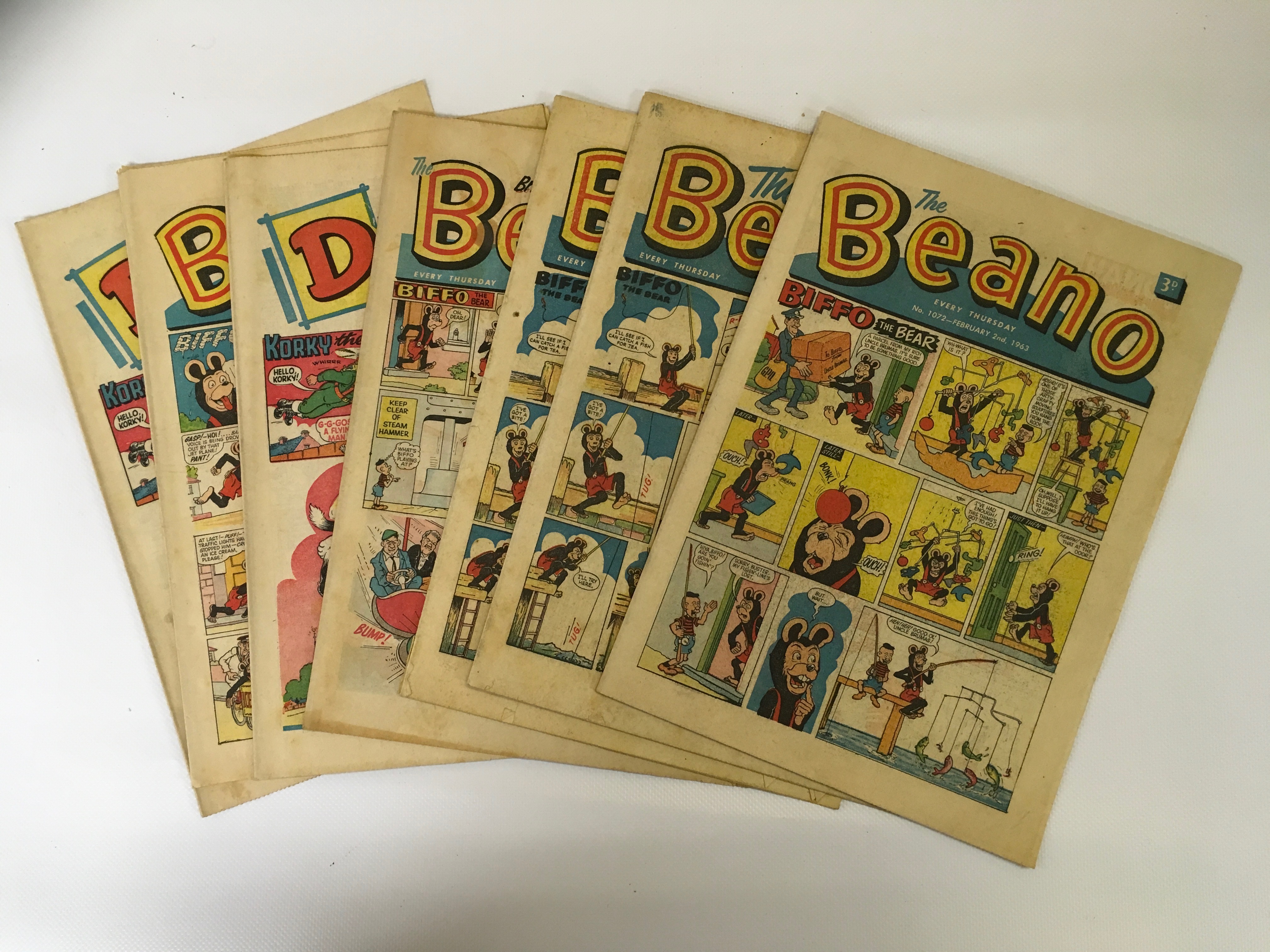 FIVE RARE AND COLLECTABLE 1960'S CHILDREN'S COMICS TO INCLUDE :- THE BEANO SUMMER SPECIAL 1964, - Image 6 of 6