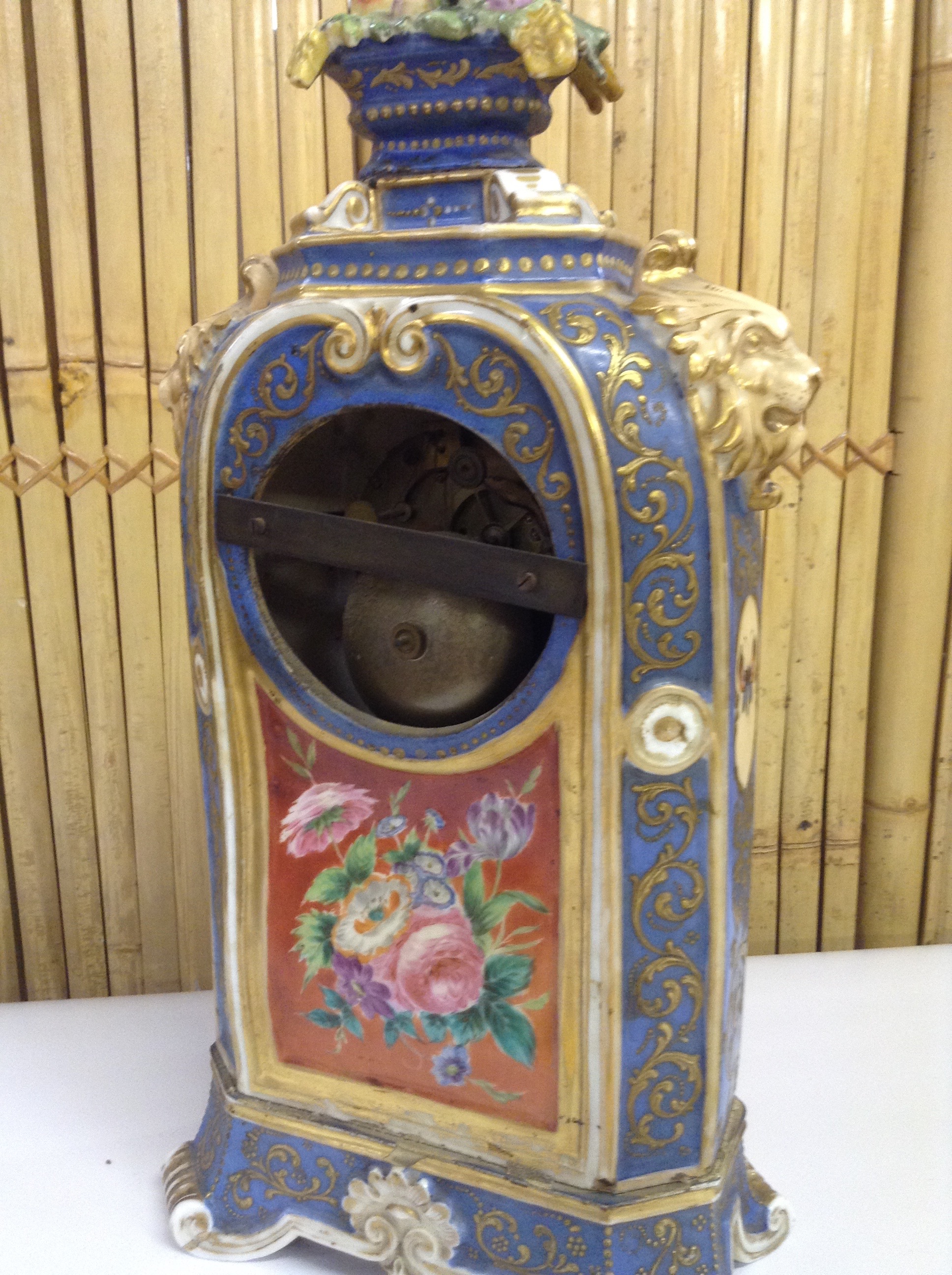 CONTINENTAL CHINA MANTLE CLOCK PAINTED WITH CLASSICAL SCENES ALONG WITH A DRESDEN PORCELAIN TRAY - Image 5 of 5